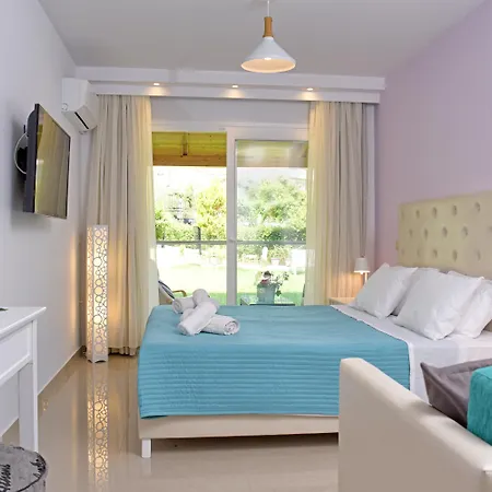 Palapart Gikas Suites And Studios Apartment *