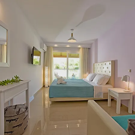 Palapart Gikas Suites And Studios * Gouvia