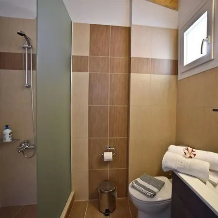 Palapart Gikas Suites And Studios *