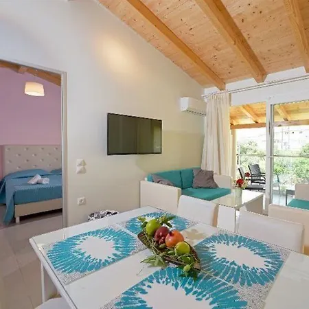 Palapart Gikas Suites And Studios Gouvia